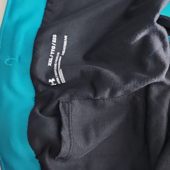 Under Armor Shorts Womens Size XXL Athletic Running Loose Mesh Undies Artsy Abst - Picture 8 of 9